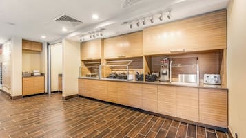 Free daily buffet breakfast
