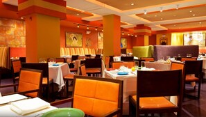 Dining - Excelsior Hotel (New York)