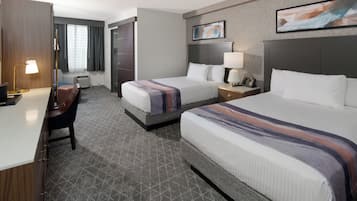 Deluxe Room, 2 Double Beds, Non Smoking