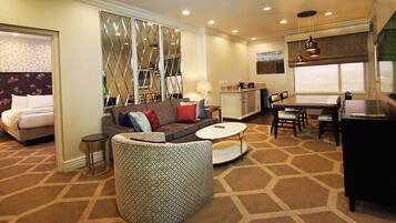 Televisor de pantalla plana de 39 polzades amb canals per cable