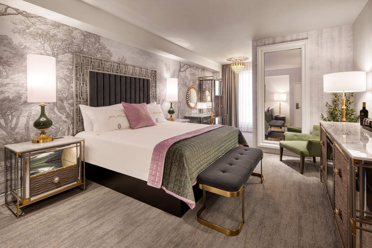 Premium bedding, pillow-top beds, minibar, in-room safe