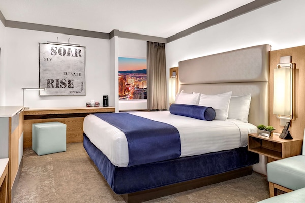Premium bedding, in-room safe, desk, blackout curtains