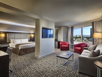 Boulevard Suite | Premium bedding, desk, blackout drapes, free WiFi at The STRAT Hotel, Casino & Tower