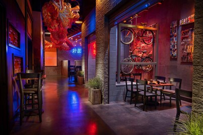 云霄酒店/娱乐场及塔楼