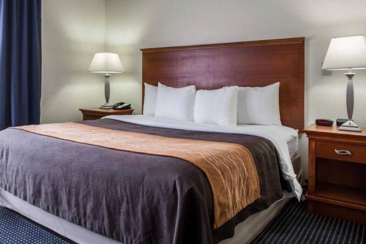 Down comforters, desk, laptop workspace, blackout drapes