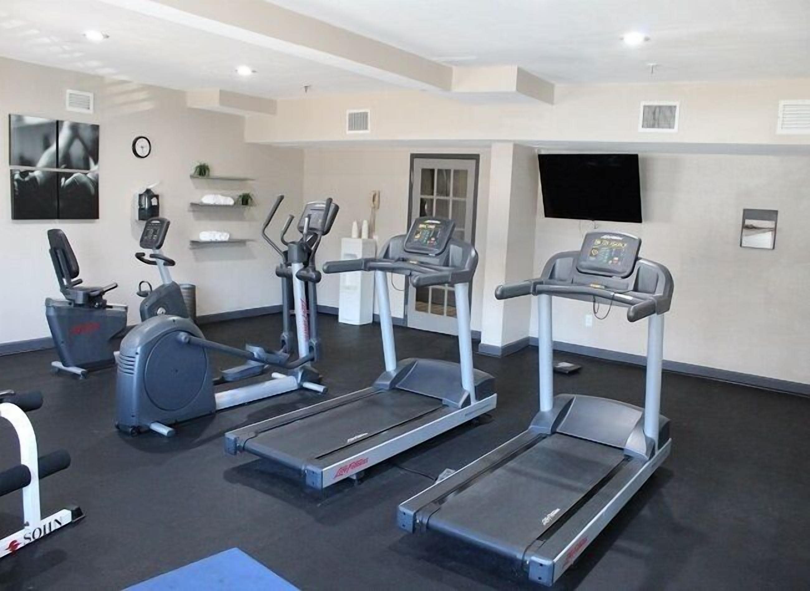 Photo - Country Inn & Suites by Radisson, Charlotte I-85 Airport, NC