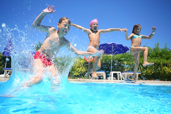 Outdoor pool, sun loungers
