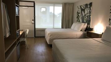 Premium bedding, in-room safe, individually furnished, desk