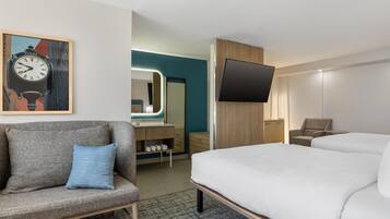 Suíte, 1 quarto | Roupas de cama premium, escrivaninha, espaço de trabalho para notebook