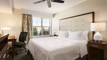 In-room safe, desk, iron/ironing board, free WiFi