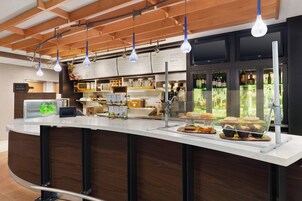 Breakfast and dinner served, American cuisine