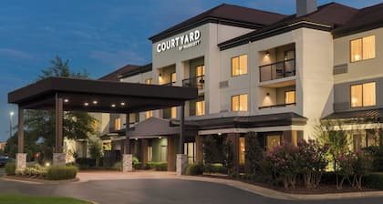 Courtyard by Marriott Tulsa Central