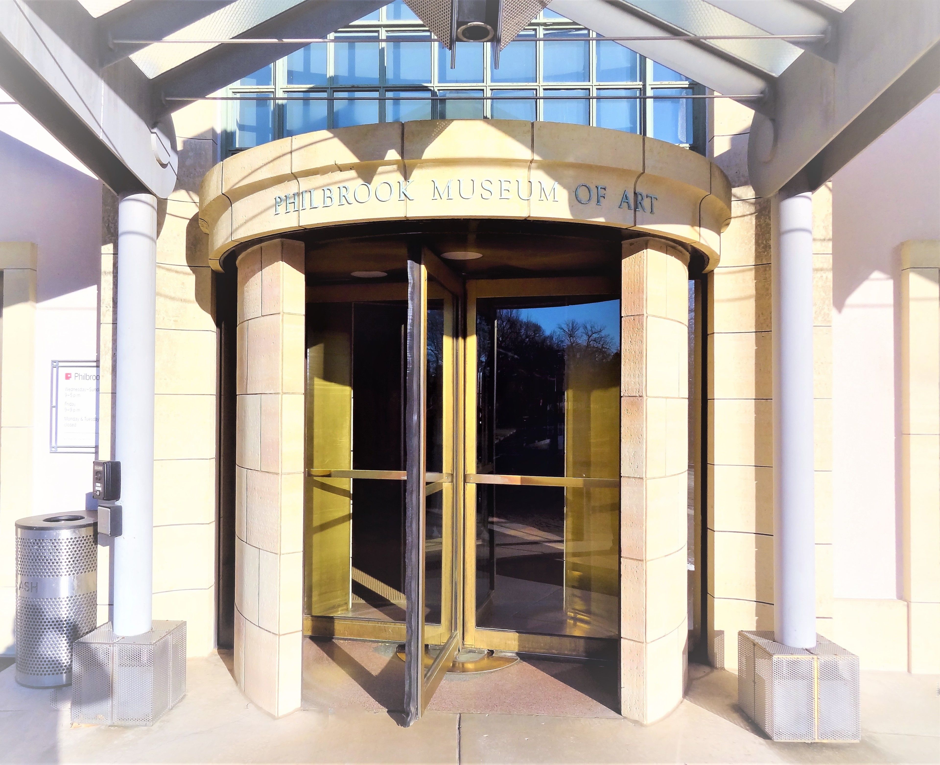 Photo - Days Inn by Wyndham Southern Hills/ORU