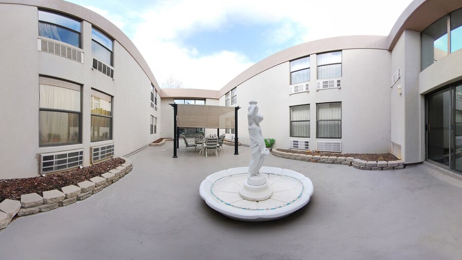 Days Inn by Wyndham Southern Hills/ORU