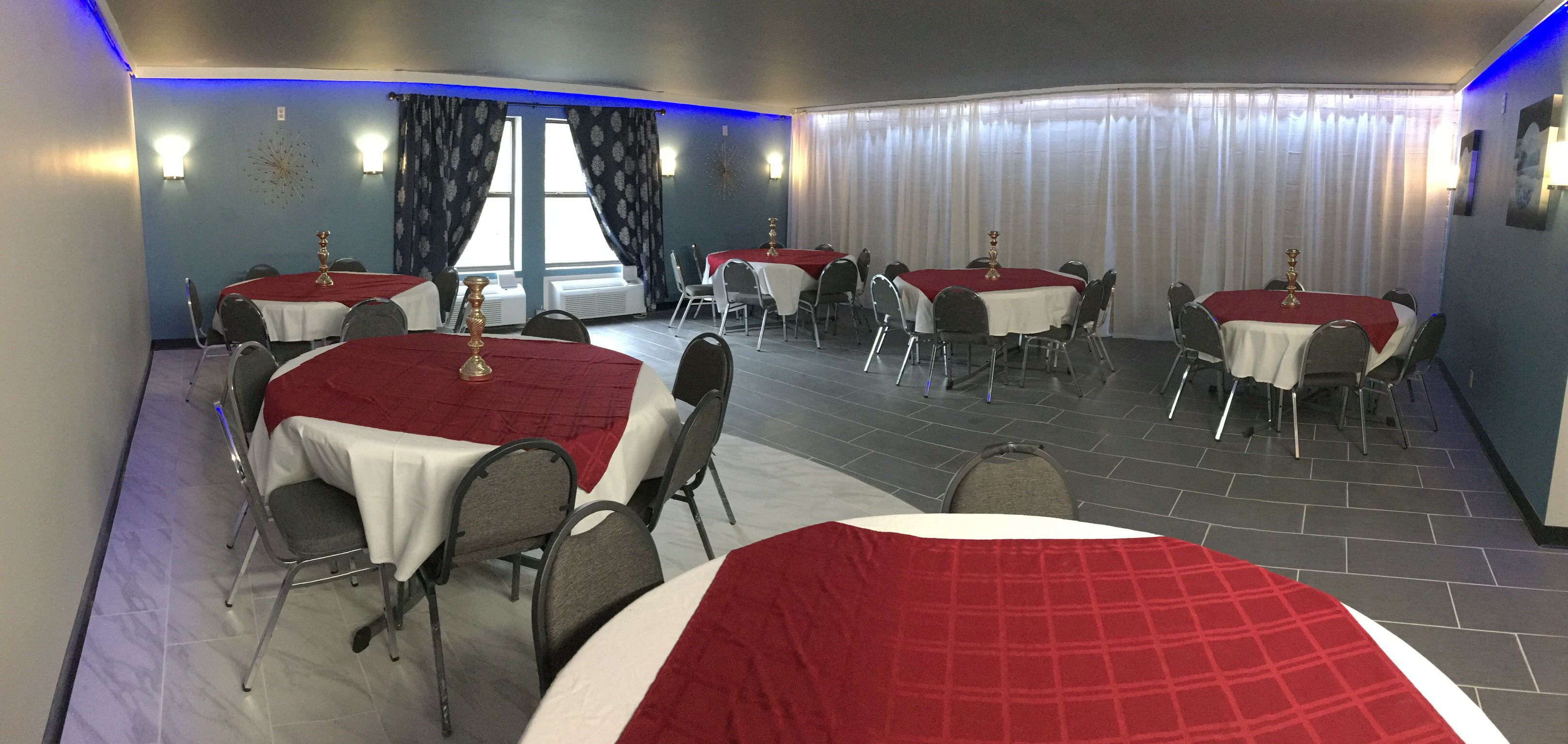 Photo - Days Inn by Wyndham Southern Hills/ORU