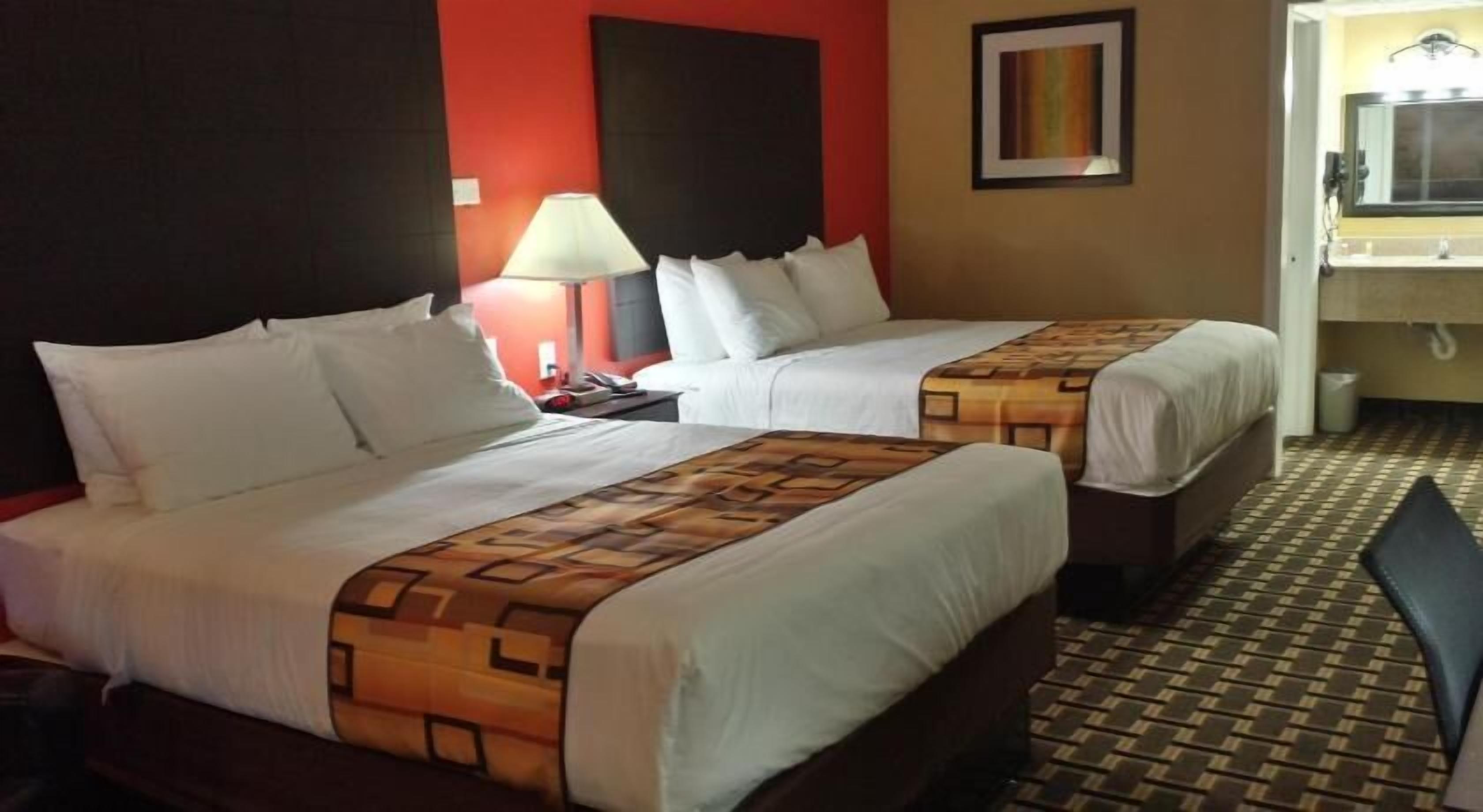 Desk, iron/ironing board, rollaway beds, free WiFi