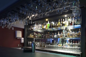 Bar (in der Unterkunft)