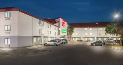 Red Roof Inn San Antonio - Seaworld/ Northwest