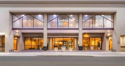 Sonesta ES Suites San Antonio Downtown Alamo Plaza