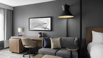 Premium bedding, in-room safe, desk, laptop workspace