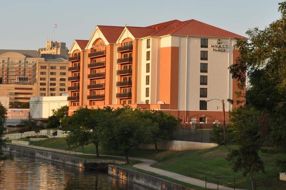Hyatt Place San Antonio - Riverwalk