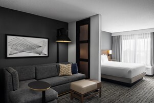 Room, 1 King Bed with Sofa bed, Corner (High Floor, Shower) | Premium bedding, in-room safe, desk, laptop workspace
