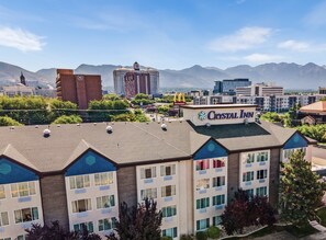 Front of property - Crystal Inn Hotel & Suites Salt Lake City (Salt Lake City)