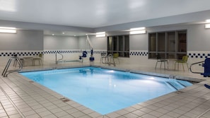 Piscine intérieure