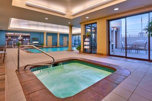 Indoor pool, sun loungers