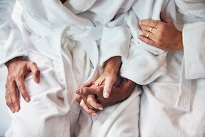 โต๊ะทำงาน, ผ้าม่านกันแสง, เตารีด/โต๊ะรีดผ้า, Wi-Fi ฟรี