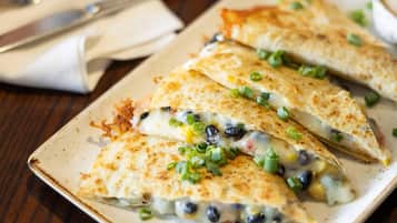Se sirven desayunos, comidas y cenas
