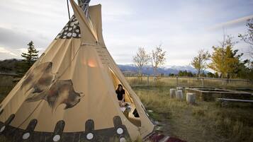 Steam room, body treatments, deep-tissue massages, Swedish massages