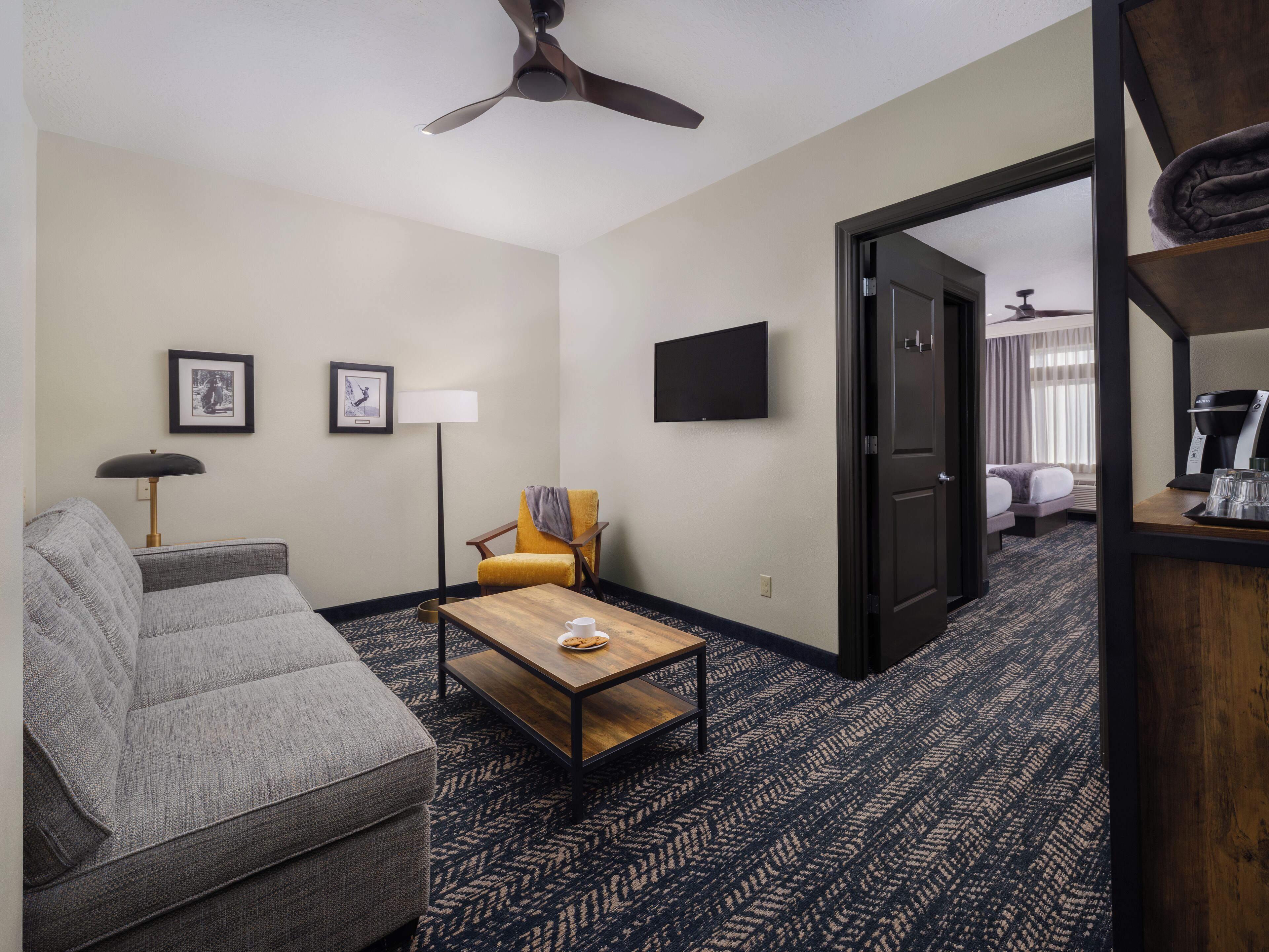 40-inch tv with cable channels