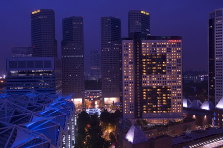 Conrad Centennial Singapore - Image 19