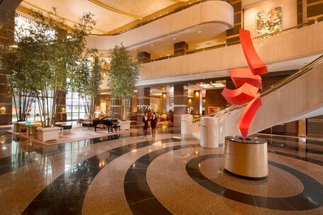 Conrad Centennial Singapore - Image 6