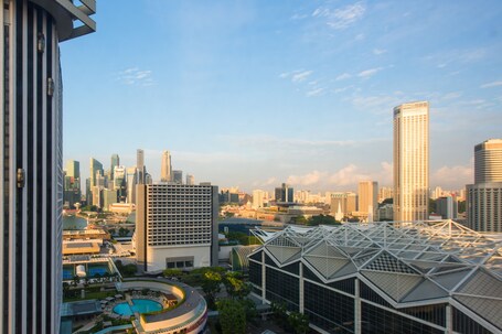 Conrad Centennial Singapore - Image 42