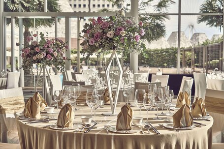 Conrad Centennial Singapore - Image 11