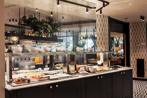 Daily buffet breakfast (EUR 14 per person)