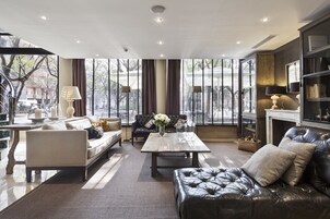 Zona de estar del vestíbulo