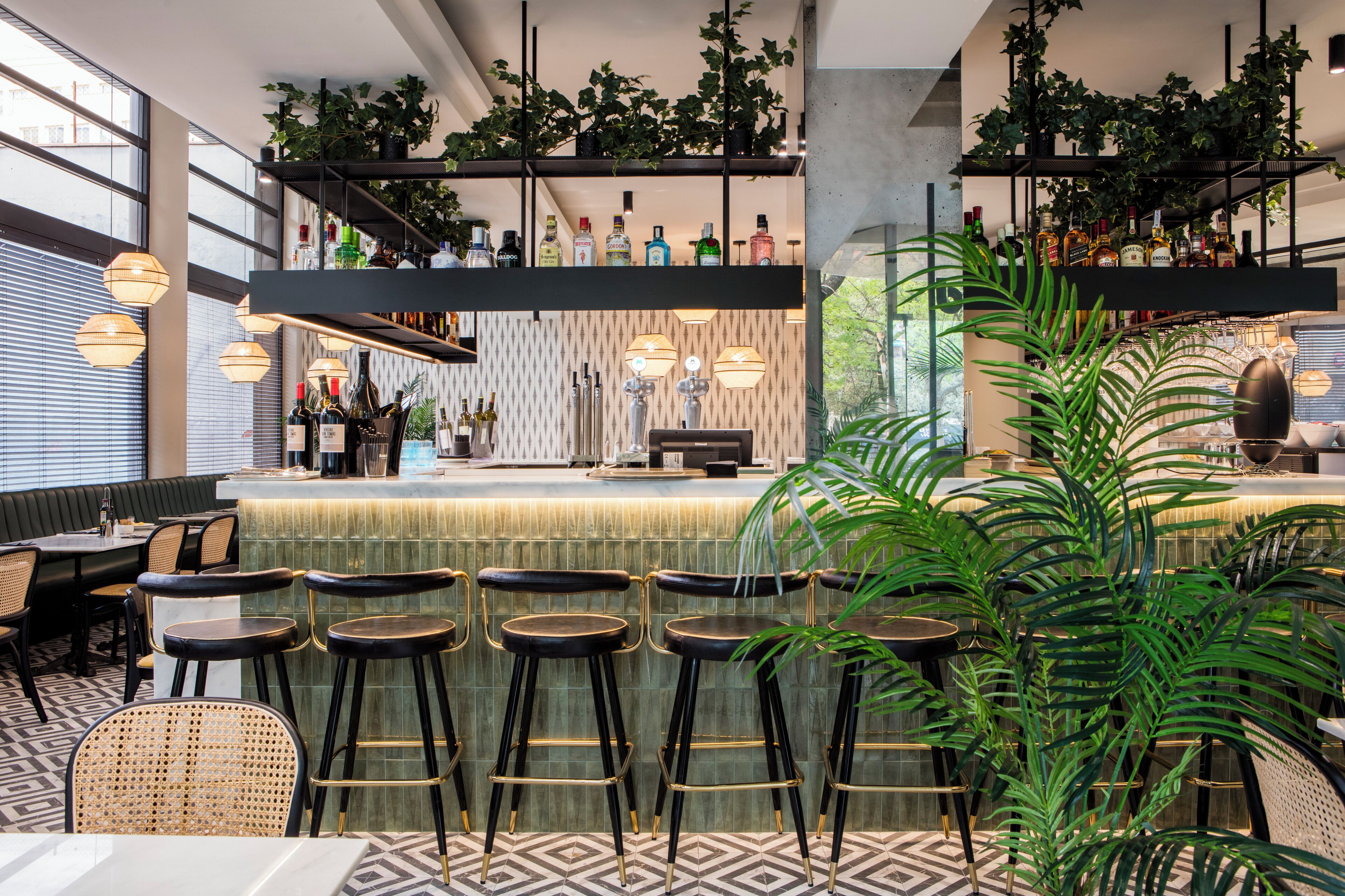 mediterranean cuisine, al fresco dining