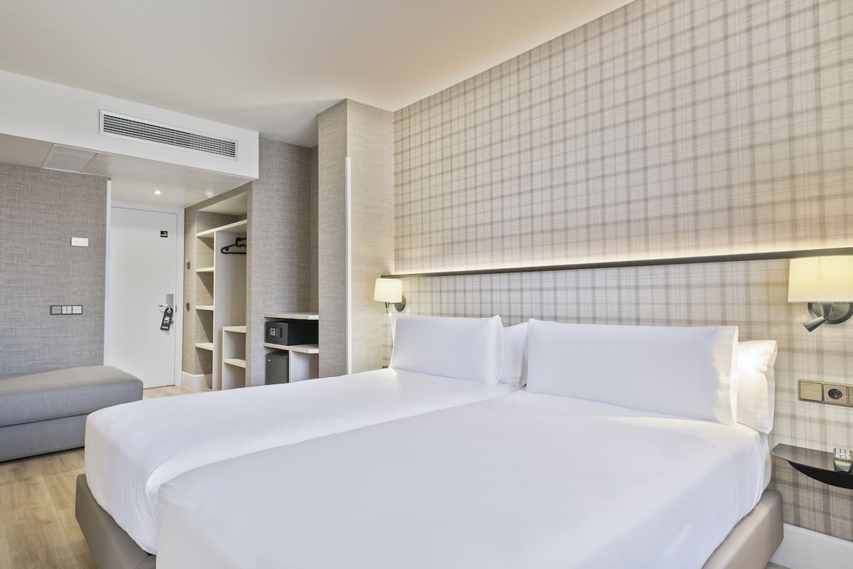 Tripla Superior | Minibar, una cassaforte in camera, tende oscuranti, Wi-Fi gratuito