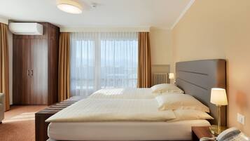 Superior-Zweibettzimmer, Balkon, Seeblick