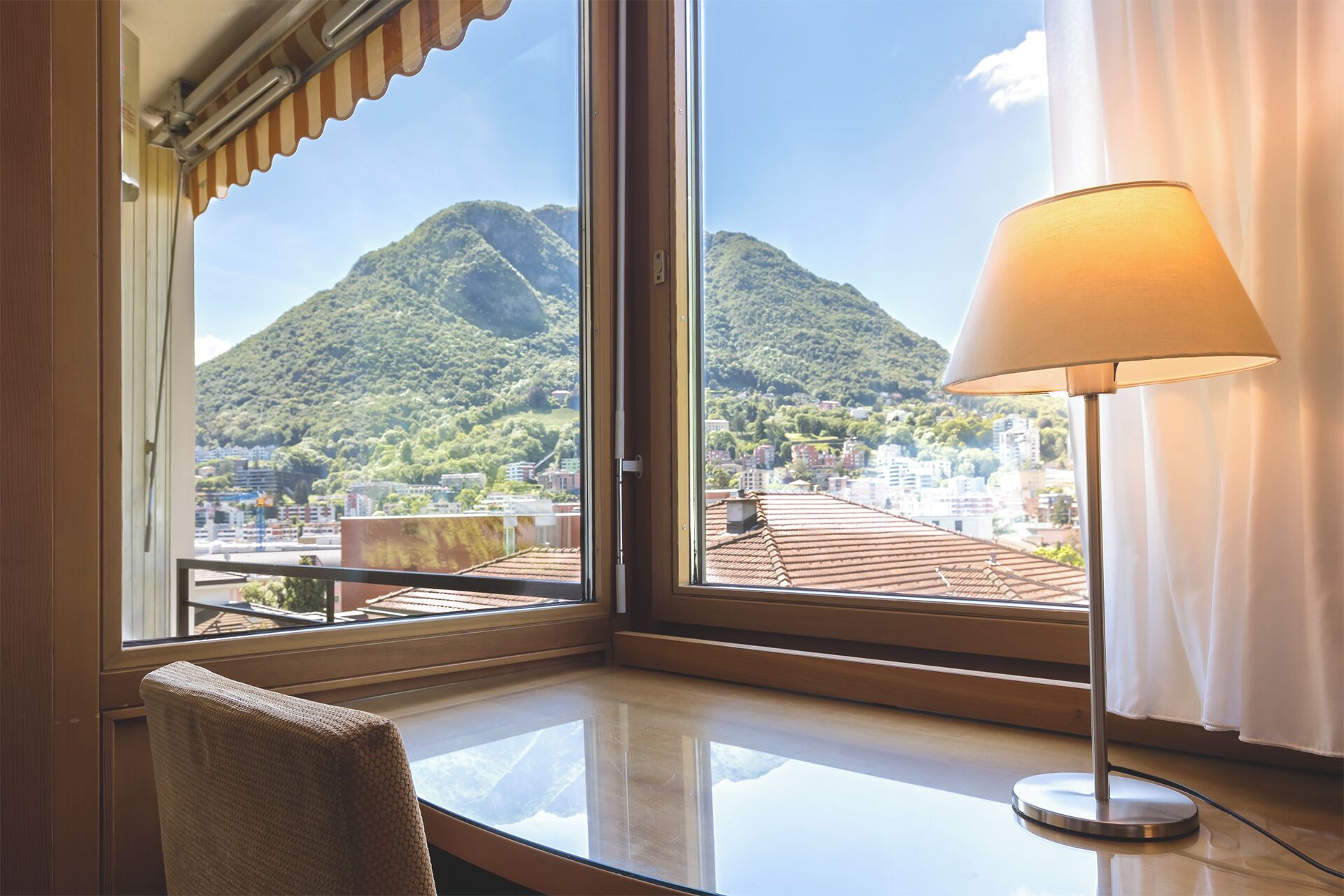 1 bedroom, hypo-allergenic bedding, minibar, in-room safe