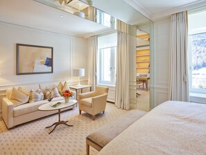 Junior Suite Premium | 1 habitación, ropa de cama de alta calidad, edredón y minibar 
