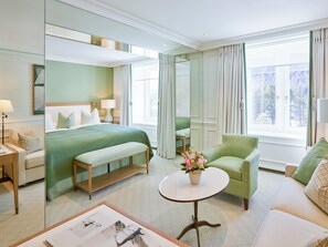 Junior Suite Premium | 고급 침구, 오리/거위털 이불, 미니바, 객실 내 금고