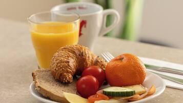 Desayuno buffet todos los días (con cargo)