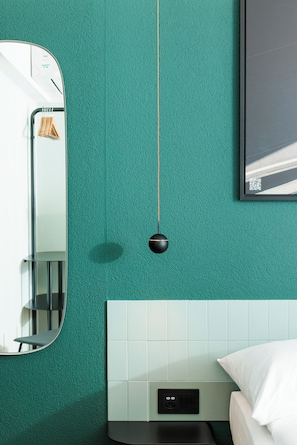 Premium bedding, down comforters, in-room safe, desk