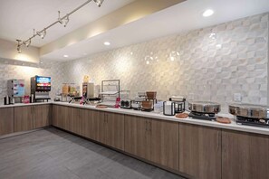 Petit déjeuner continental compris tous les jours