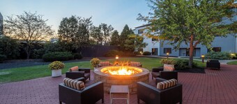 Courtyard by Marriott Columbus Airport