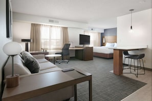 Premium bedding, pillowtop beds, desk, laptop workspace